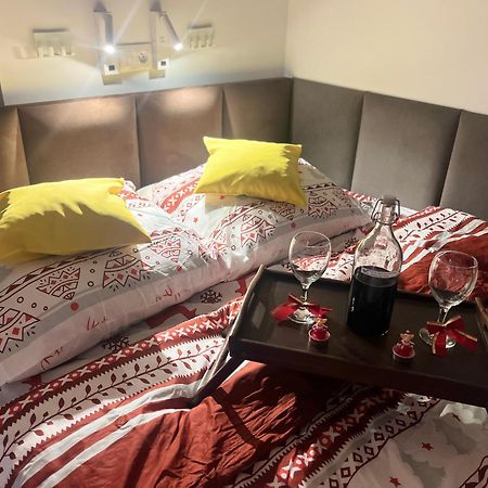 Apartament Crooked Stairs 지엘로나구라 외부 사진